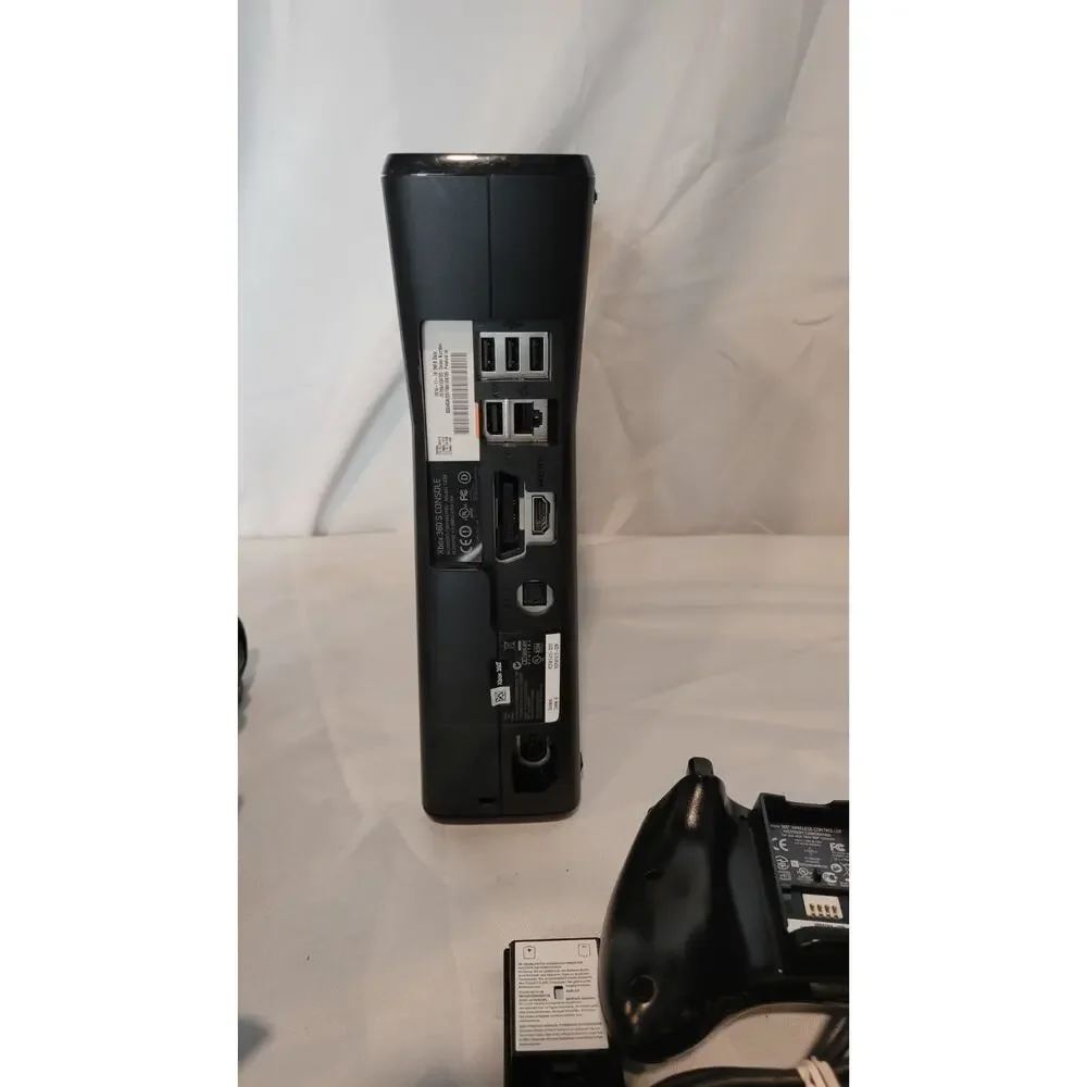 Microsoft Xbox 360 S Console Model 1439 Bundle w/ Controller & OEM Power Supply